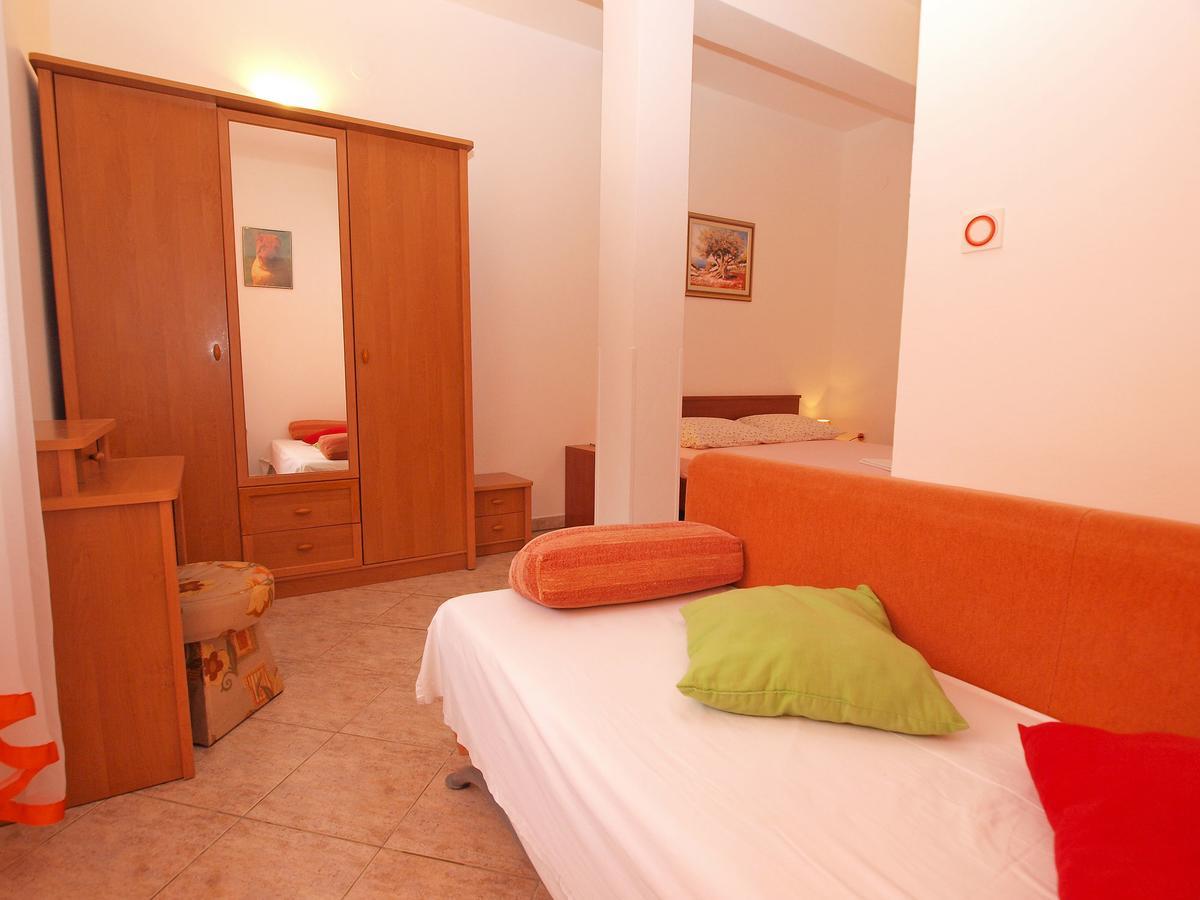 Apartments Slavka 1155 Póla Kültér fotó