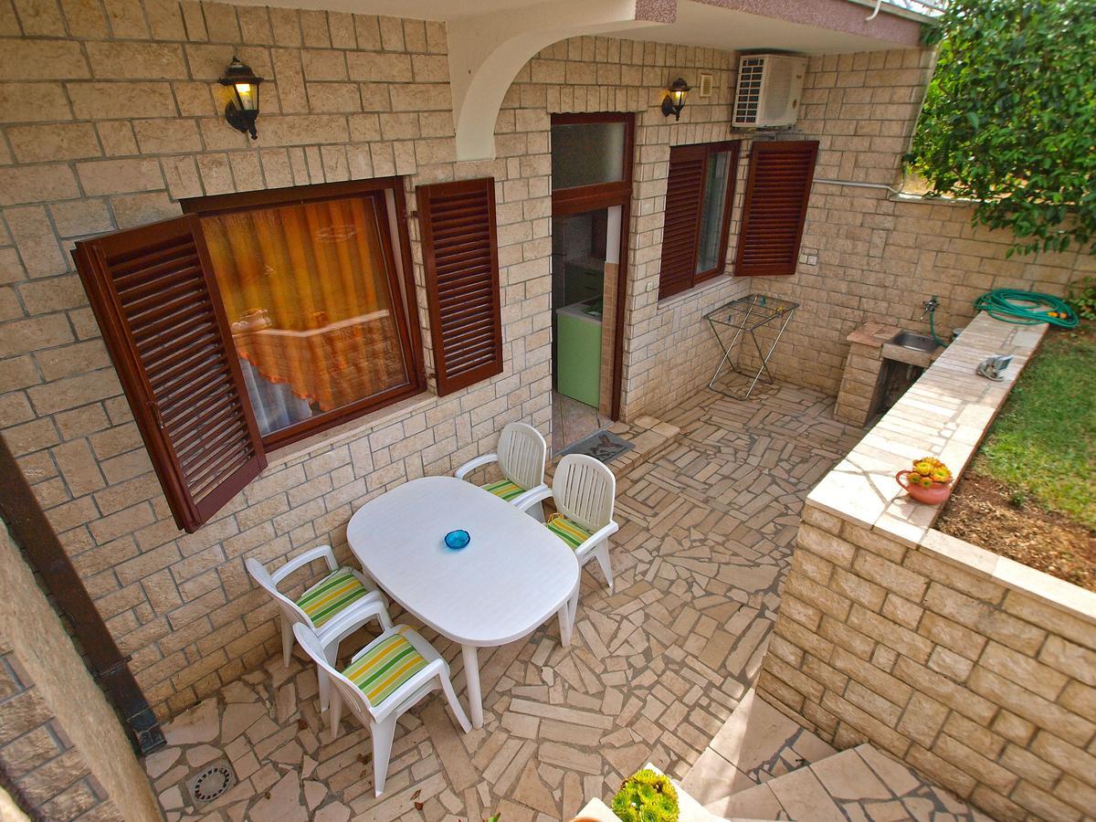 Apartments Slavka 1155 Póla Kültér fotó