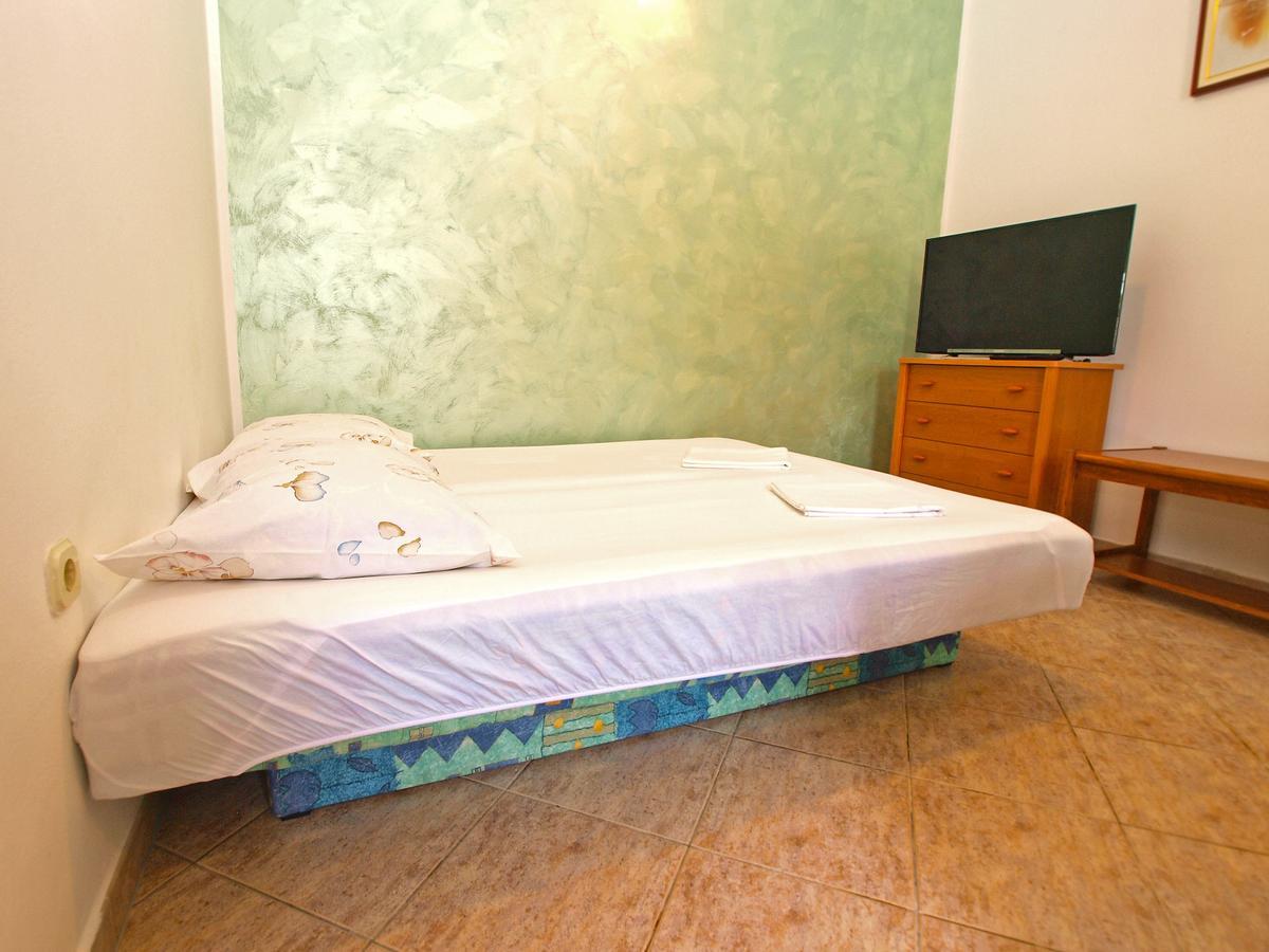 Apartments Slavka 1155 Póla Kültér fotó