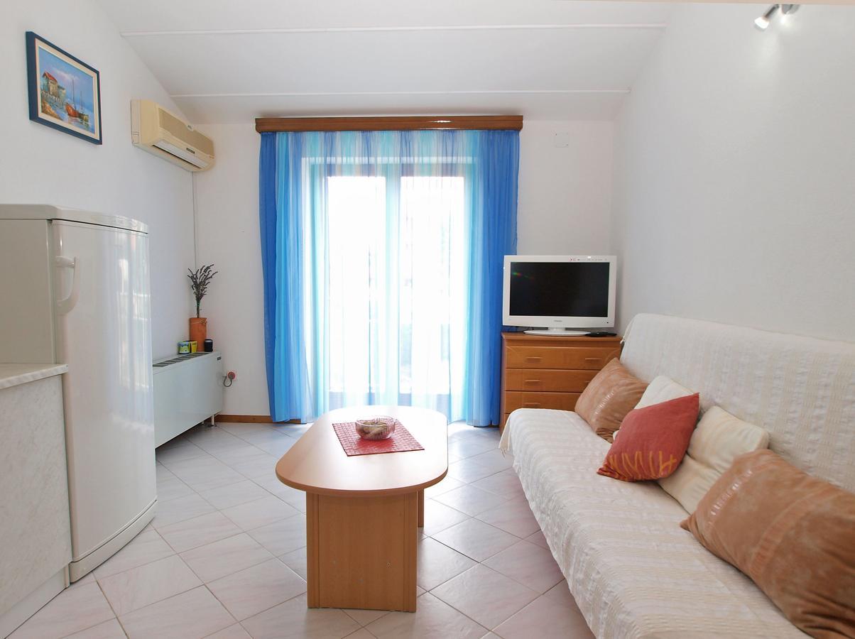 Apartments Slavka 1155 Póla Kültér fotó