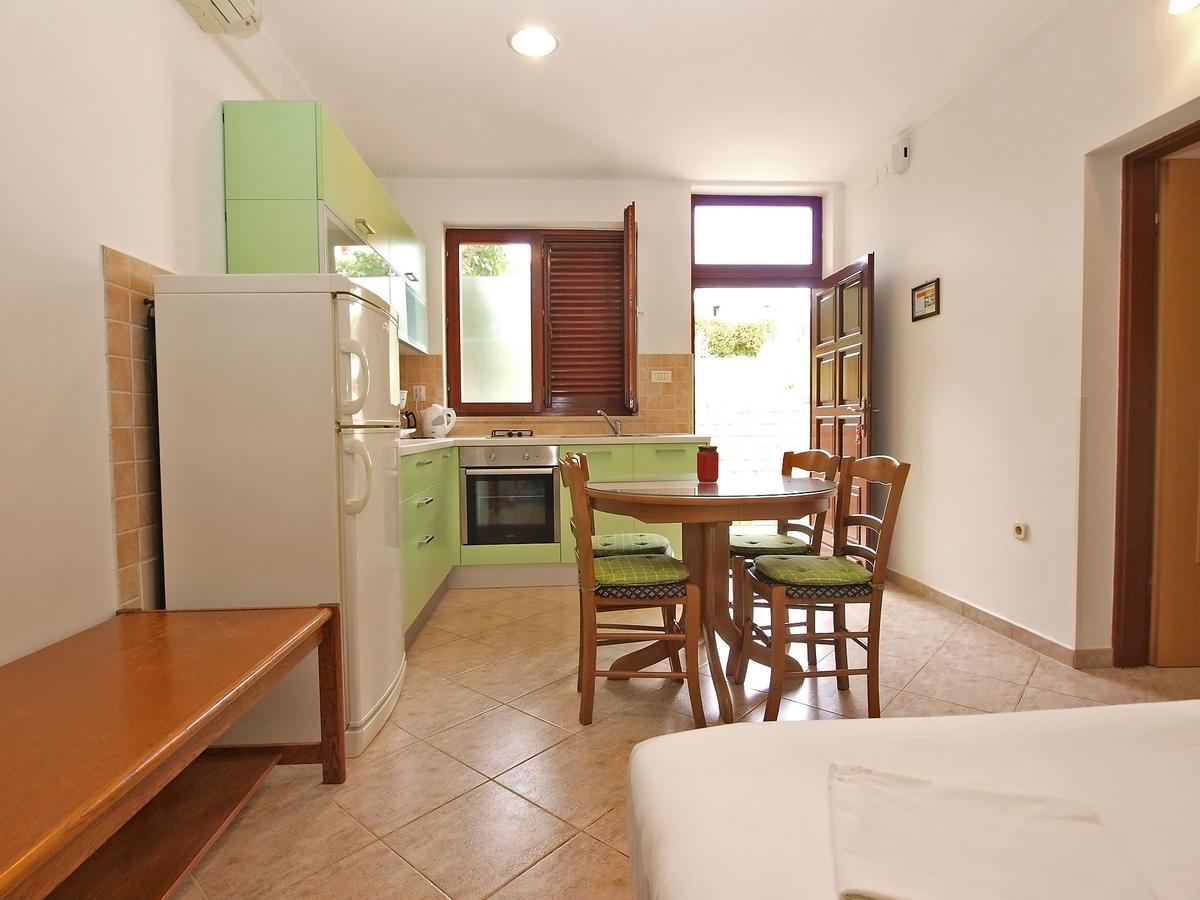 Apartments Slavka 1155 Póla Kültér fotó