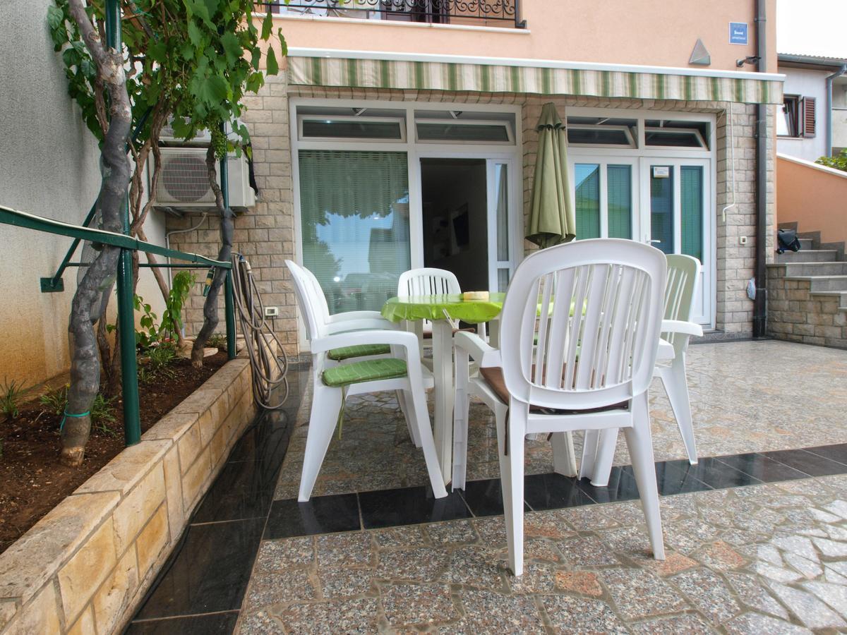 Apartments Slavka 1155 Póla Kültér fotó