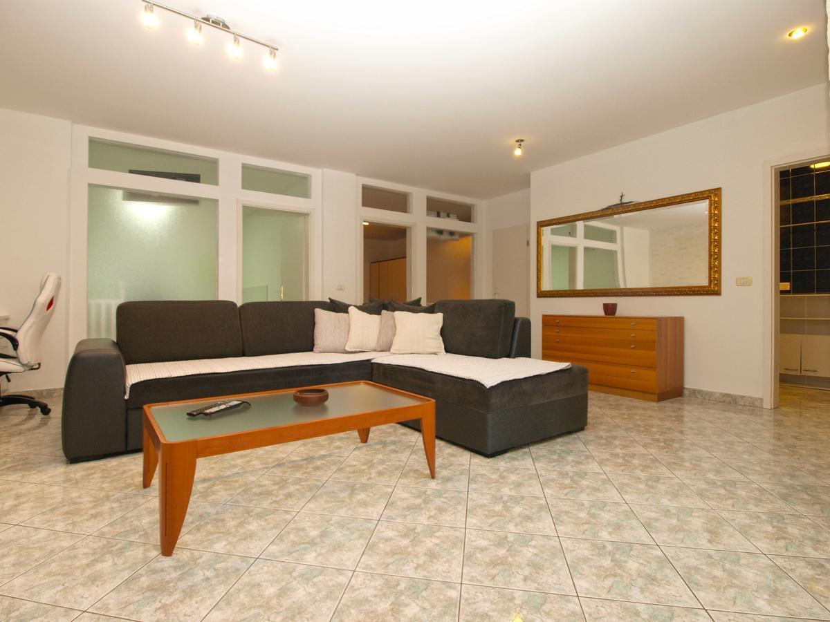 Apartments Slavka 1155 Póla Kültér fotó