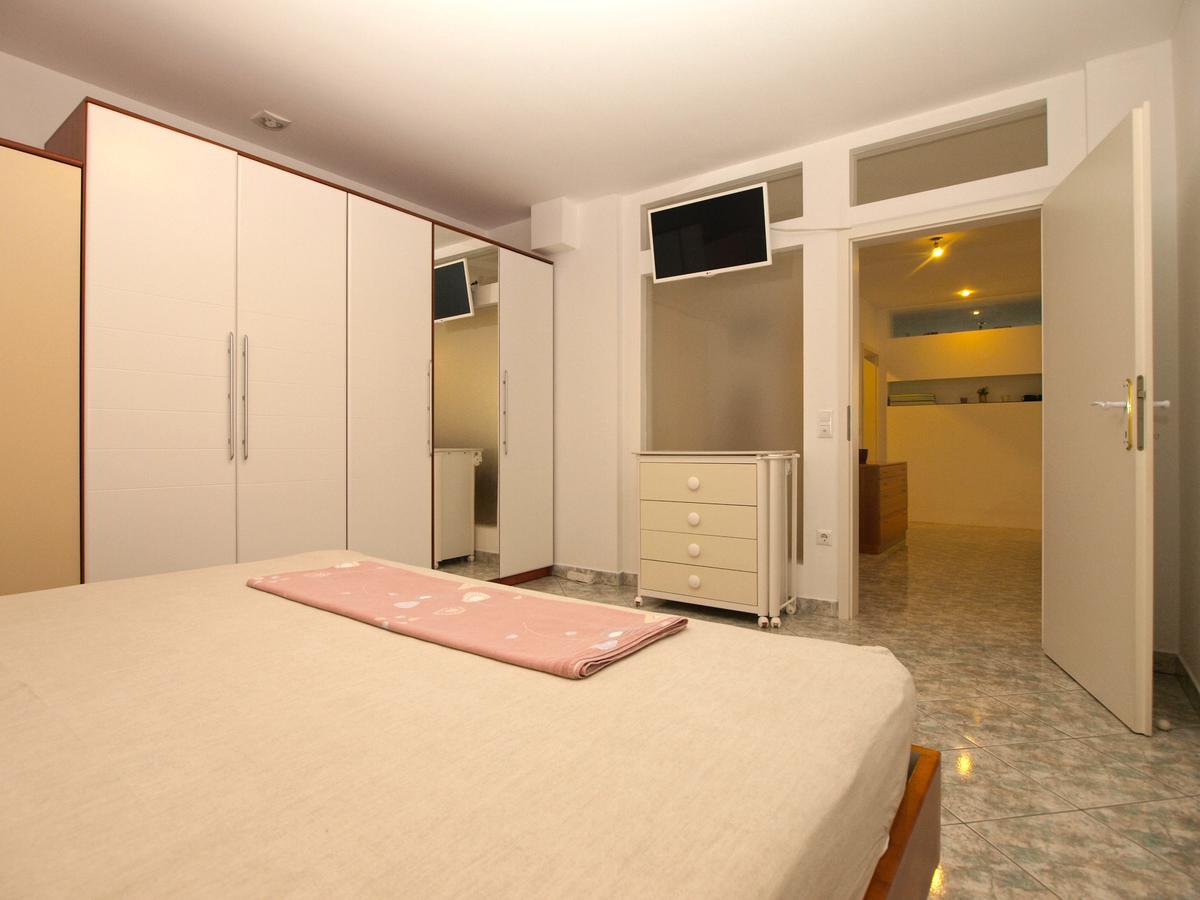 Apartments Slavka 1155 Póla Kültér fotó