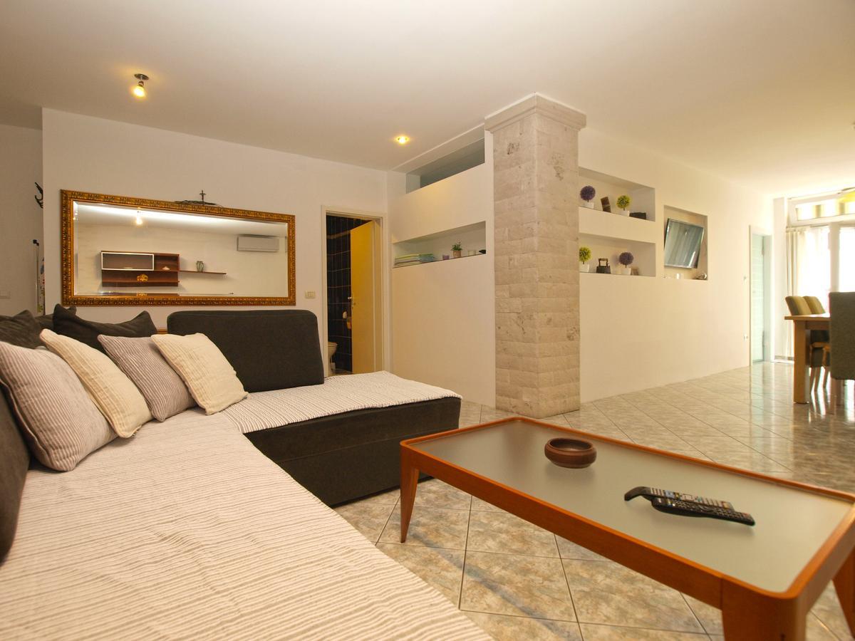 Apartments Slavka 1155 Póla Kültér fotó